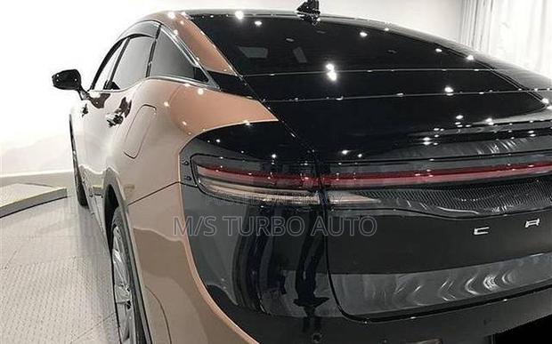 Toyota Crown 2022 Brown