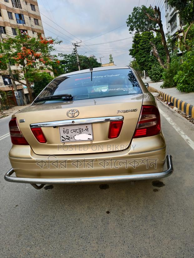 Toyota Premio golden 2004