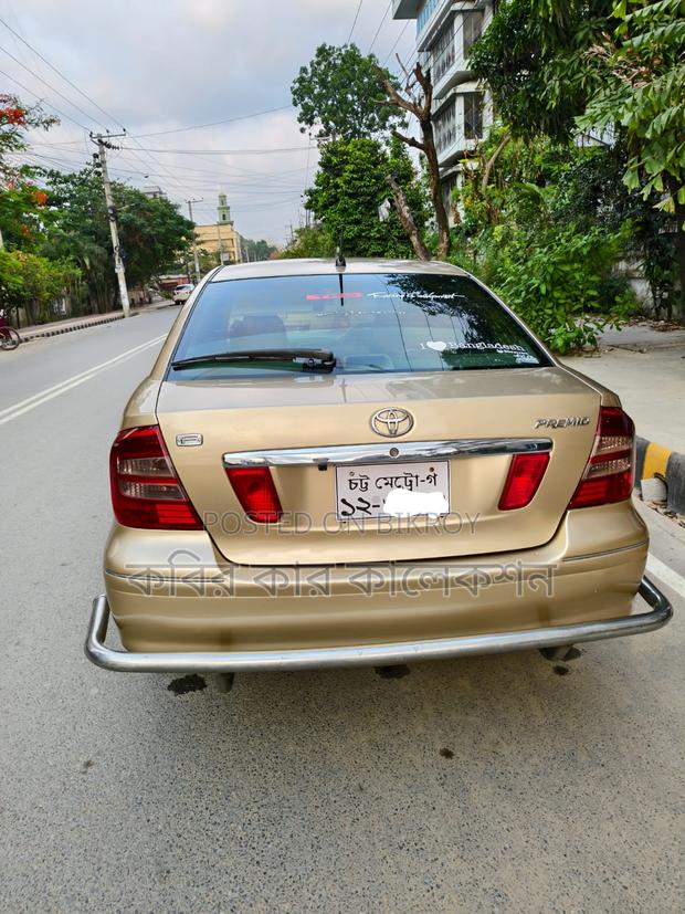 Toyota Premio golden 2004