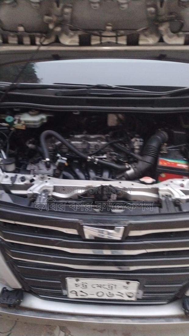 Toyota Noah ambulance 2015