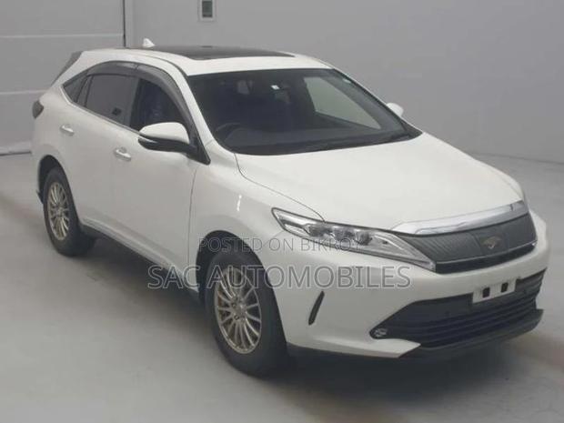 Toyota Harrier progress premium PKG 2020