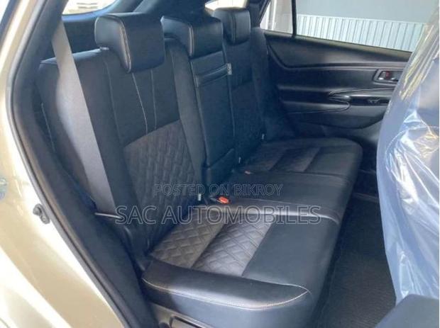 Toyota Harrier progress premium PKG 2020