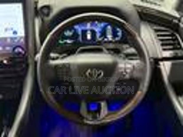 Toyota Alphard Hybrid Z 2023