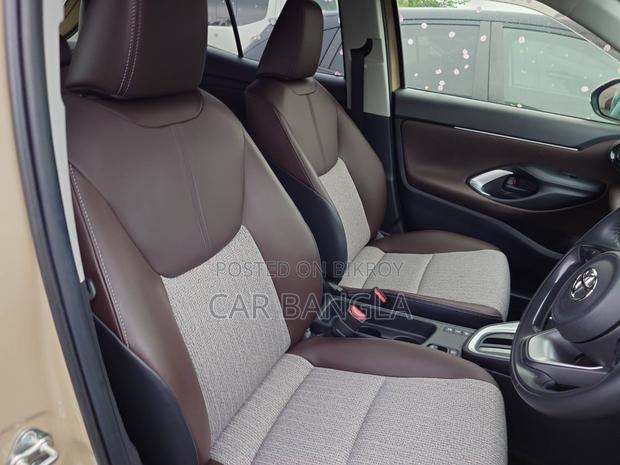 Toyota Yaris Cross 𝐙 𝐋𝐄𝐀𝐓𝐇𝐄𝐑 2021