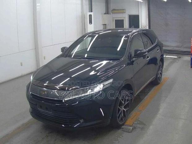 Toyota Harrier Petrol Premium Black 2020