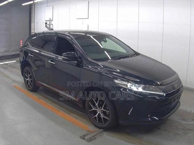 Toyota Harrier Petrol Premium Black 2020