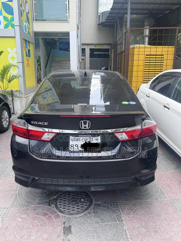 Honda Grace Ex 2018