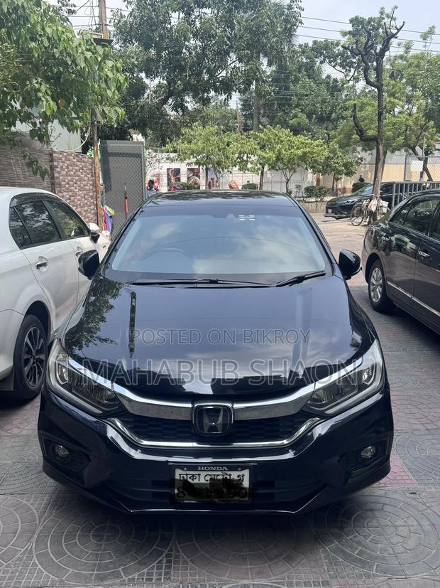 Honda Grace Ex 2018