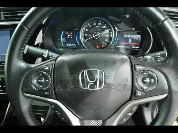 Honda Grace Ex 2018