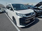 Toyota Noah S-Z Leg Rest Full op 2023 for sale