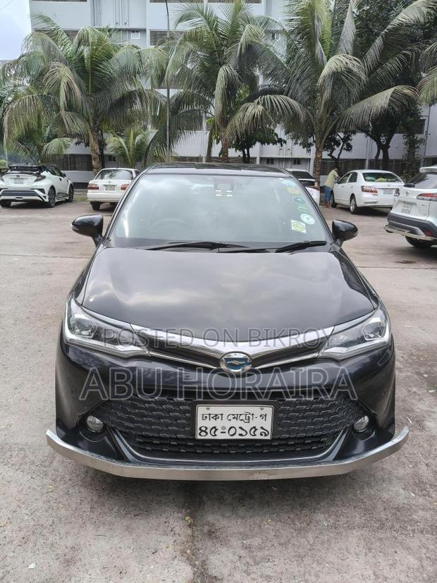 Toyota Axio WXB Hybrid 2016