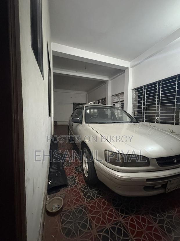 Toyota Corolla 1998