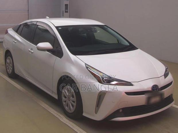 Toyota Prius S SAFETY PLUS 2021