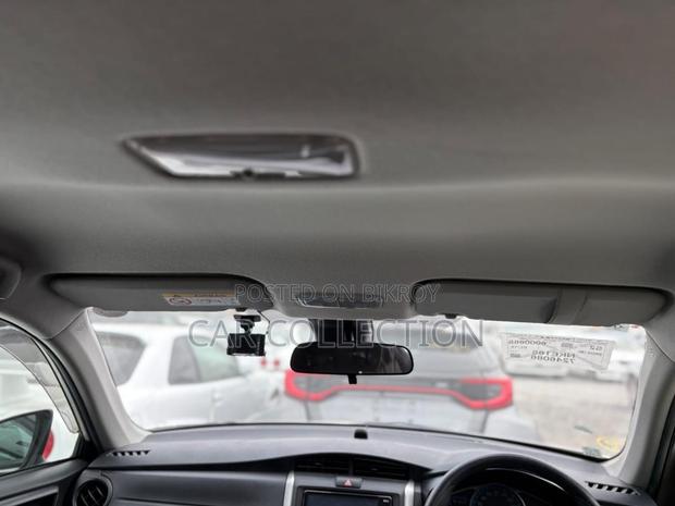 Toyota Fielder 2021
