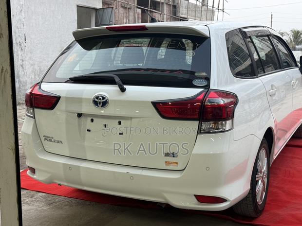 Toyota Corolla Fielder 2020 White