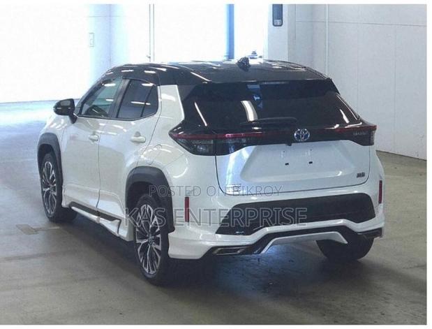 Toyota Yaris Cross 1.5 Hybrid FWD 2021 Pearl