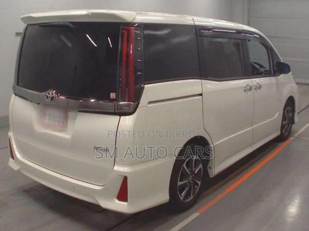 Toyota Noah SIWXB Pearl 4 Point 2021