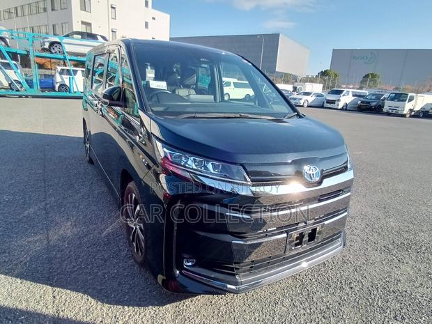 Toyota Noah S-Z, BLACK 2022