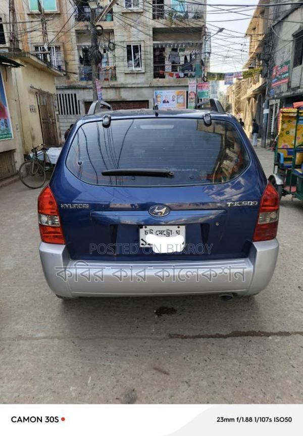 Hyundai Tucson blue 2005