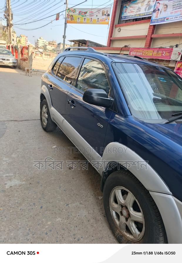 Hyundai Tucson blue 2005