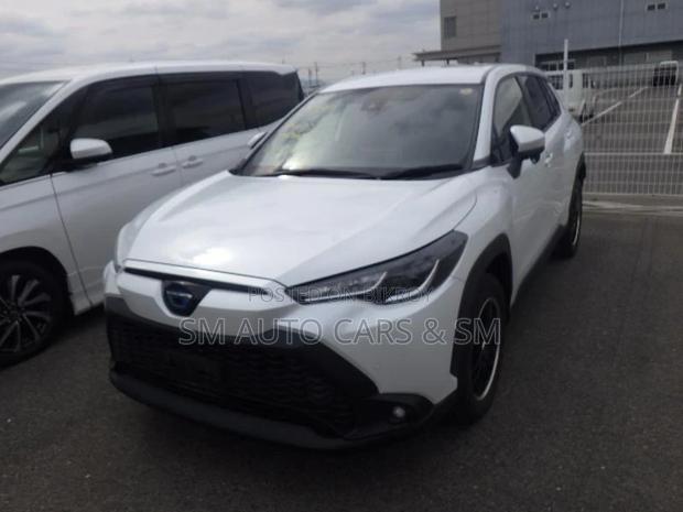 Toyota Corolla Cross G Pearl Hardtop 2021