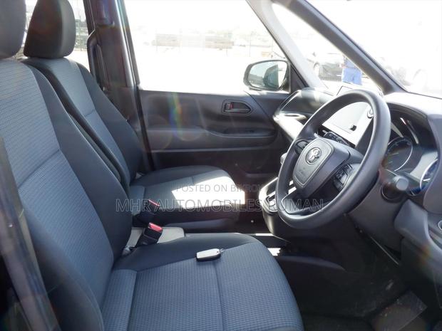 Toyota Noah X PACKAGE, 8 seat 2022