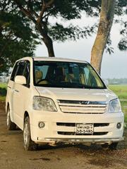 Toyota Noah 2003 for sale