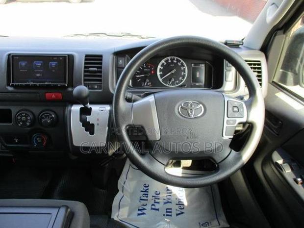 Toyota Hiace GL PACKAGE 2021