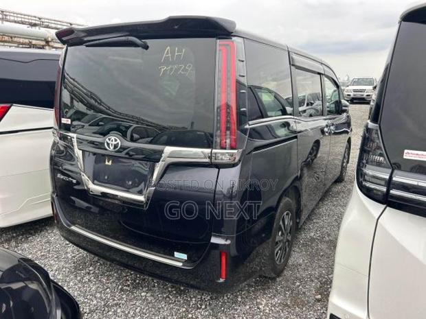 Toyota Esquire GI Premium Nonhybrid 2020