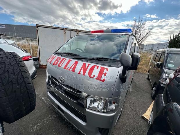Toyota Hiace Ambulance GL Silver 2020
