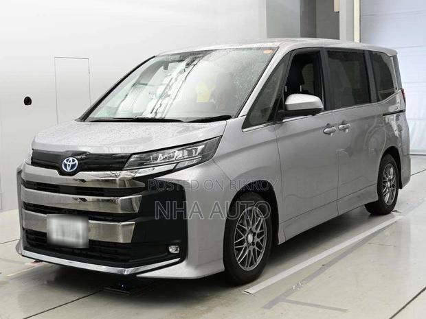 Toyota Noah SZ 360' 2022