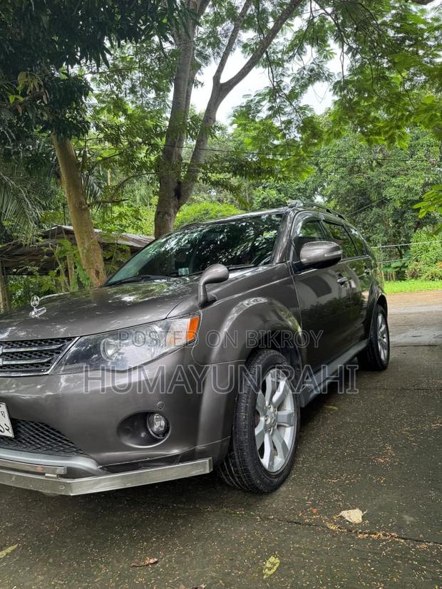 Mitsubishi Outlander 2011
