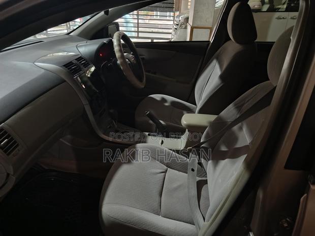 Toyota Axio 2010