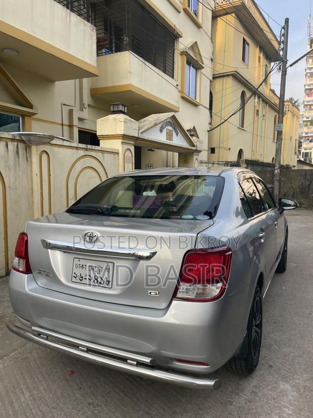 Toyota Axio . 2013