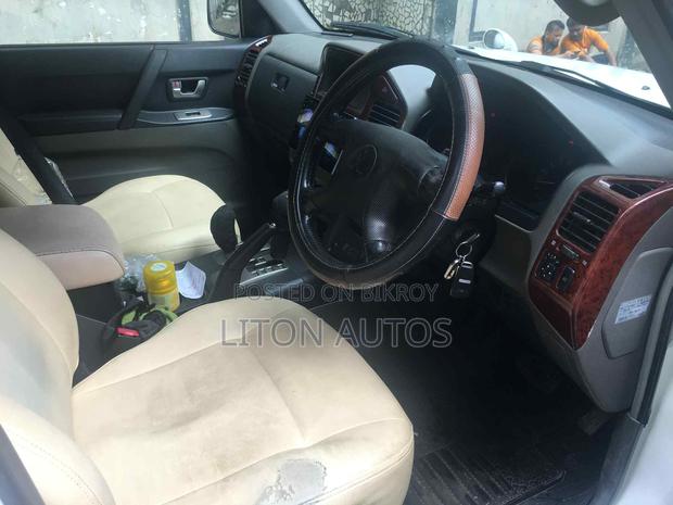 Mitsubishi Pajero v6-Full Fresh 2004