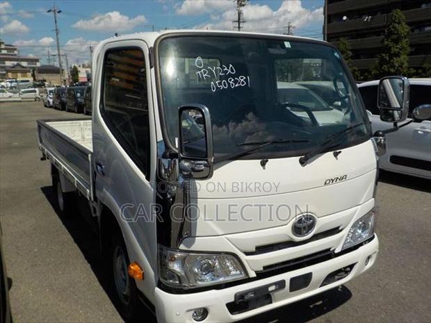 Toyota Dyna 1.5 ton 6 chaka 2023