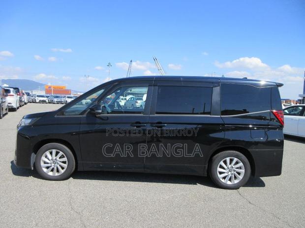 Toyota Noah G PKG 2022
