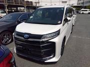 Toyota Noah 2023 Pearl for sale