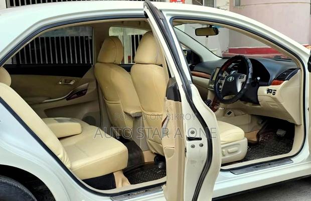 Toyota Premio G Superior F Ex 2014