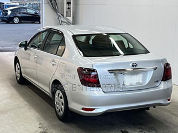 Toyota Axio 2023 Silver