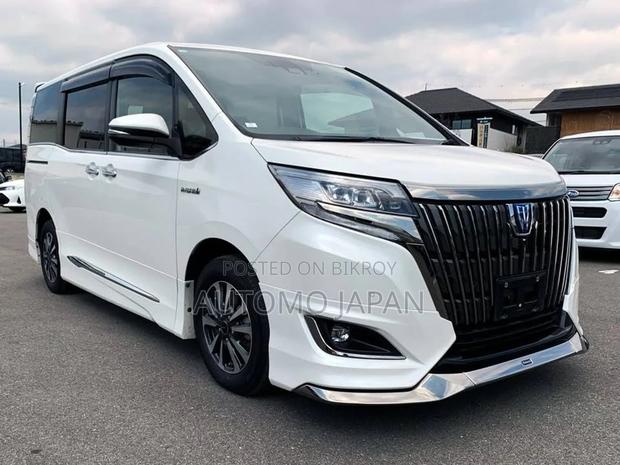 Toyota Esquire 2021