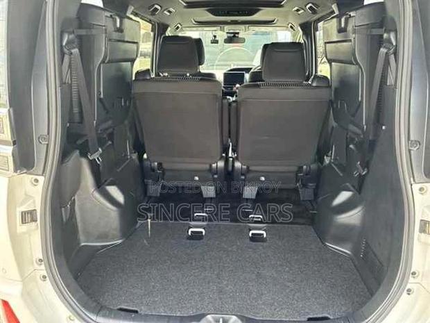 Toyota Voxy ZS NON HYB SUNROOF 2021