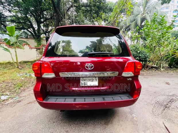 Toyota Land Cruiser VX-V8 (Diesel Turbo) 2011