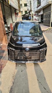 Toyota Voxy hybrid s-z package 2023 for sale