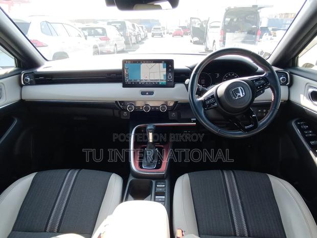 Honda Vezel panoramic roof 2021