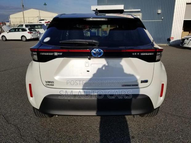 Toyota Yaris Cross Z Pearl/Black 2Tone 2021