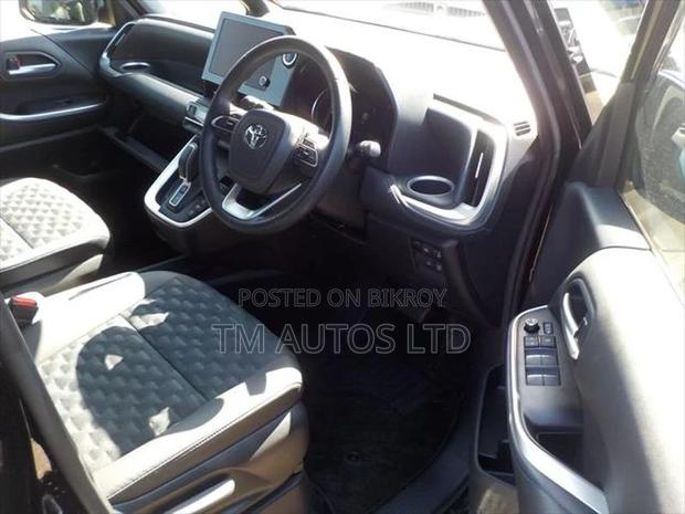 Toyota Voxy S-Z PKG 4.5 BLACK 2022