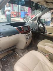 Toyota Noah sun roof 2004 for sale