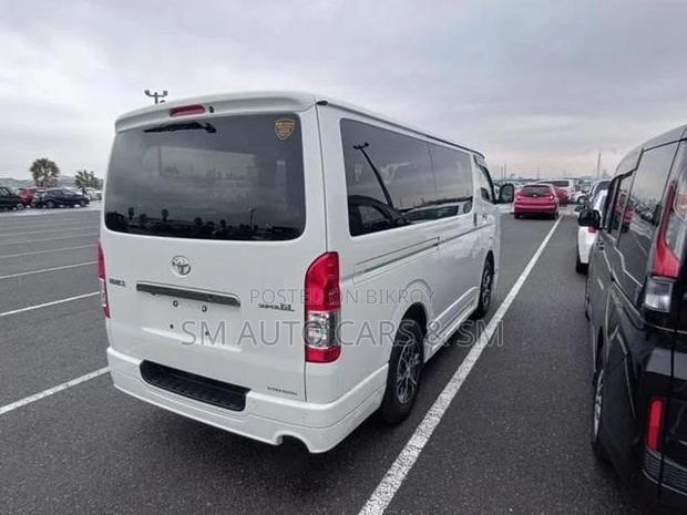 Toyota Hiace Super GL Dark Prime2 2023