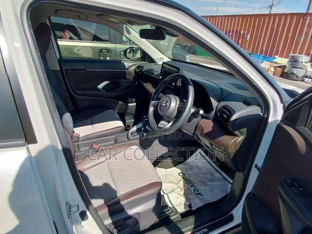 Toyota Yaris Cross Z , PEARL TWO TONE 2022